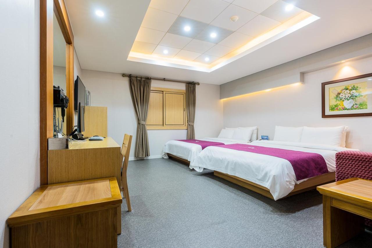 Amour Hotel Suwon Exterior foto