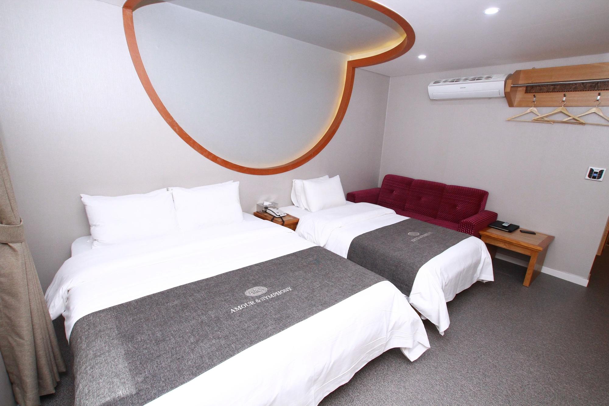 Amour Hotel Suwon Exterior foto