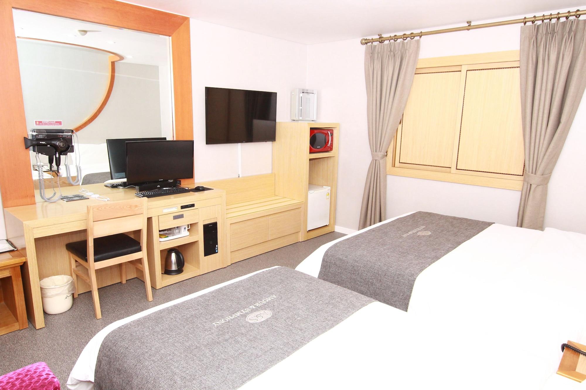 Amour Hotel Suwon Exterior foto