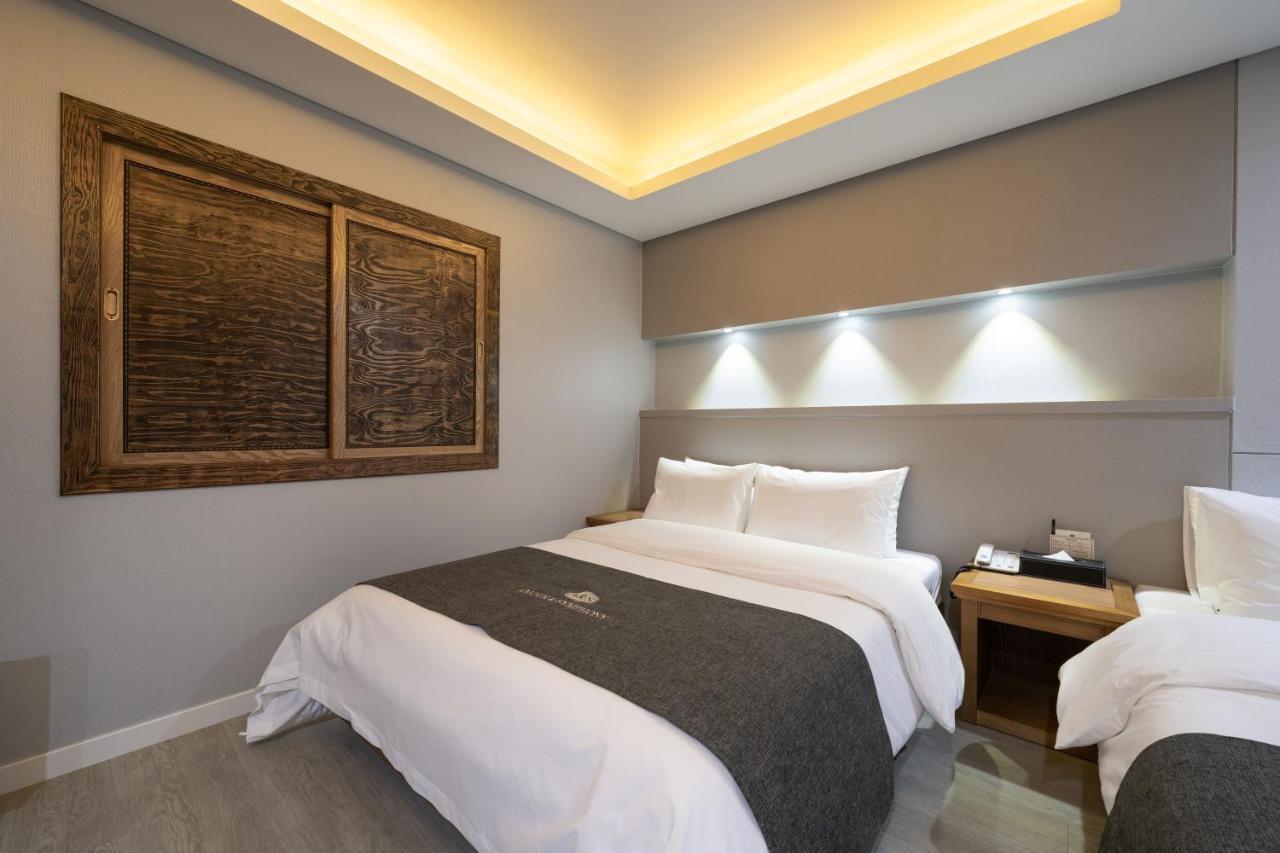 Amour Hotel Suwon Exterior foto