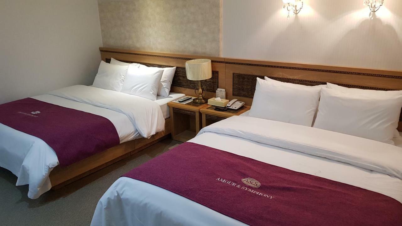Amour Hotel Suwon Exterior foto